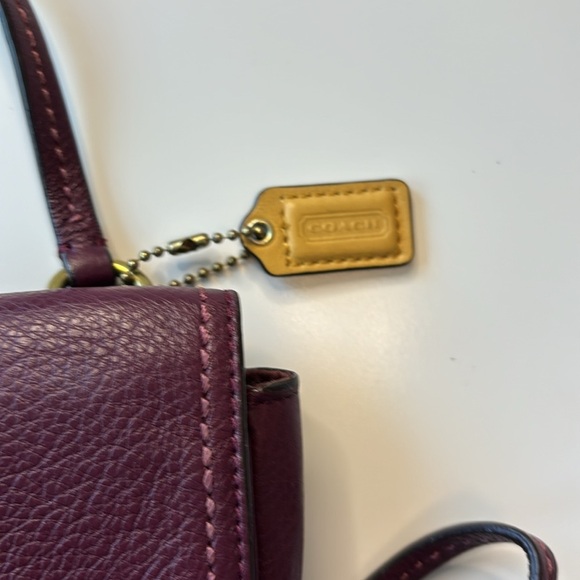 Coach | Park Mini Turnlock Flap in Burgundy - Picture 3 of 5